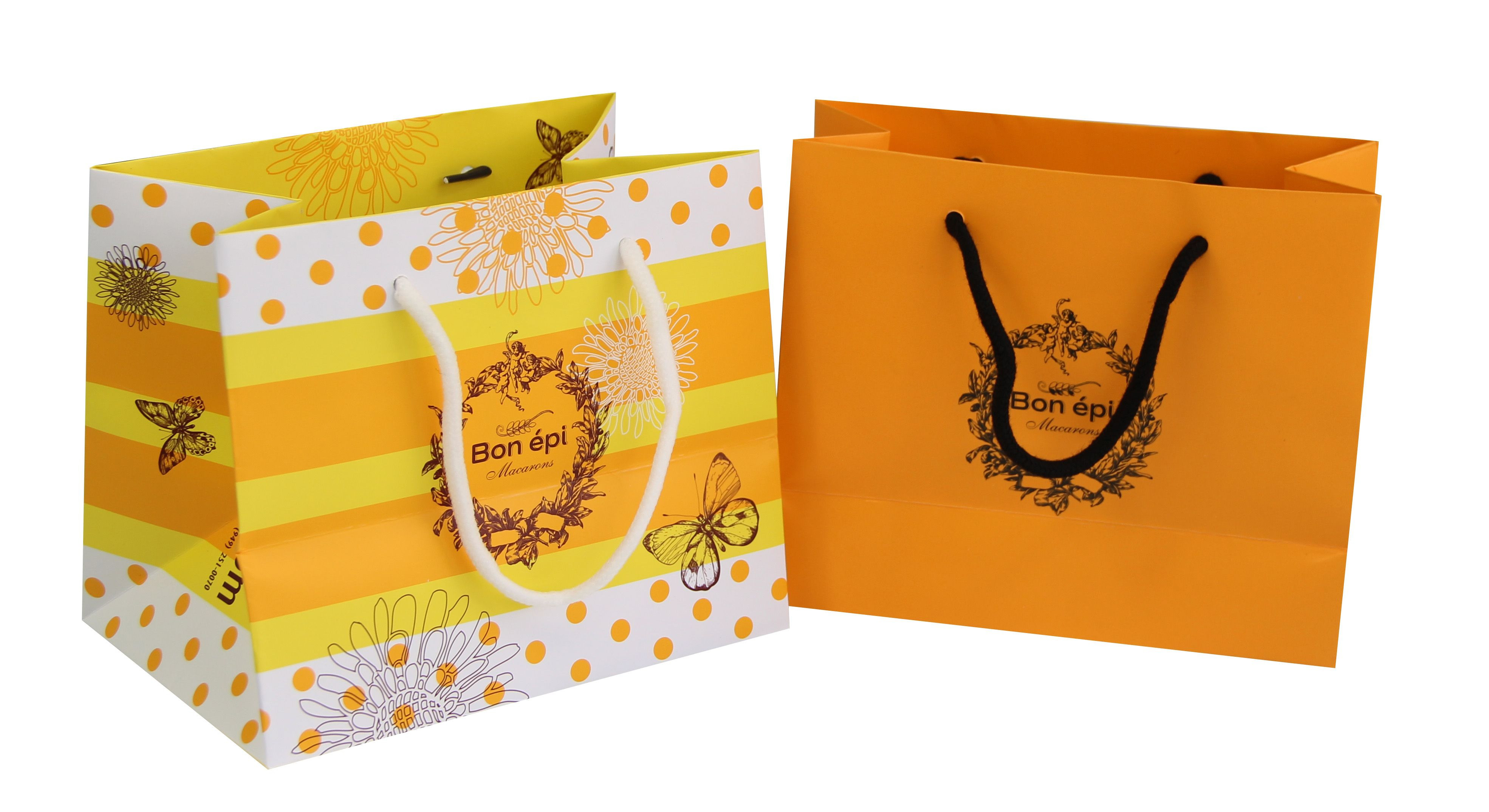 Customized Shopping Bag for Packaging Chocolates with Matted Gold Logo