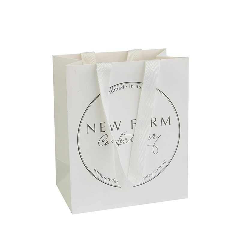 4c Printed Logo Cheap Customize Gift Garments Paper Bags